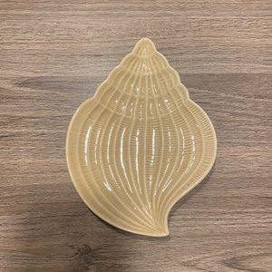 Andrea by Sadek Coastal Conch Shell Plate